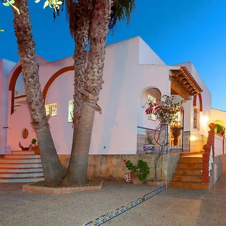 Ramos Villa *